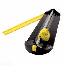 REFILADORA A4 5 FOLHAS 4 EM 1 CORTA/VINCA/ONDULA/SERRILHA AST405